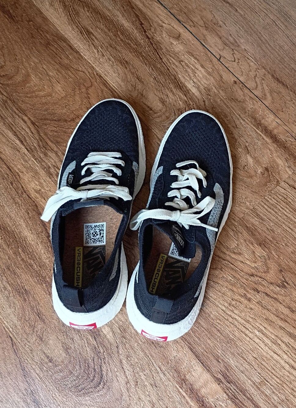 Vans UltraRange VR3 Size Womens 9 Mens 7.5 Black Knit Sneakers - Picture 8 of 9